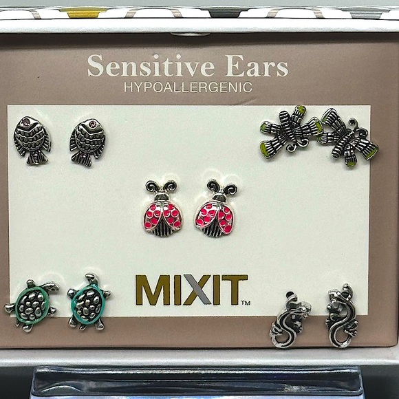 Box Set 5 Pairs Silver Post Earrings Ladybug Turtle - Picture 1 of 5